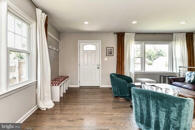 1015 Woods Place, Alexandria, VA 22302 - photo 4