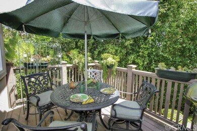 Large viewing balcony, great to extend your outdoo
