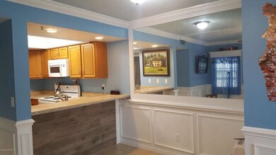 2950 Kitchen with Bar and Can Lights