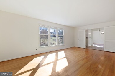 1102 Valewood Rd, Towson, MD 21286 - photo 5