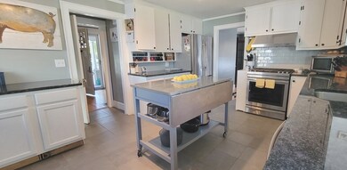 1055 Highland Ave, Needham Heights, MA 02494 - photo 6