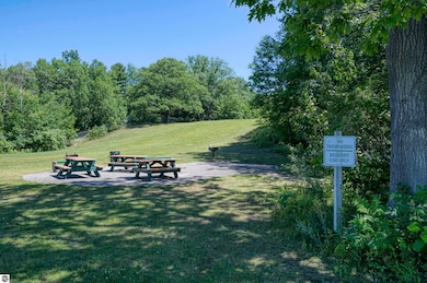 1548 Simsbury St unit 10, Traverse City, MI 49686 - photo 7