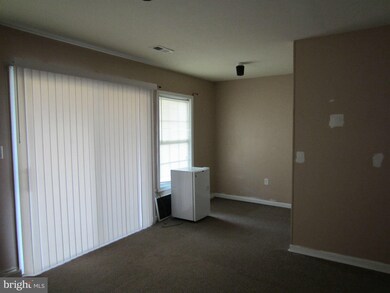 44 Dunrobin Dr, Martinsburg, WV 25405 - photo 2