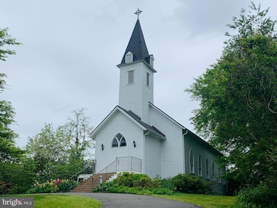 8409 Stone Gate Dr, Annandale, VA 22003 - photo 6