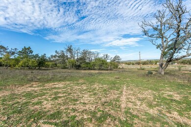 288 Royal Oaks Loop unit 10, Fredericksburg, TX 78624 - photo 7