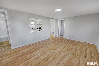 201 Connecticut St, Washington, IL 61571 - photo 5