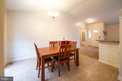 376 Wakefield Dr, Colonial Beach, VA 22443 - photo 6