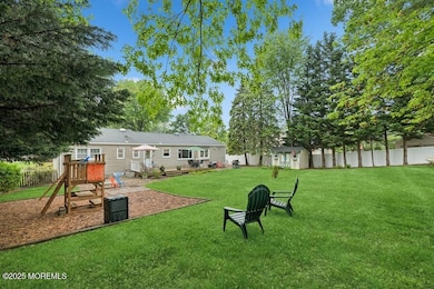 10 Crescent Rd, Holmdel, NJ 07733 - photo 2