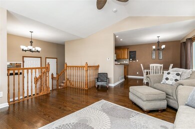 2913 38th Ave SW, Cedar Rapids, IA 52404 - photo 5