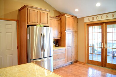 6855 Youngren Rd, Three Oaks, MI 49128 - photo 2