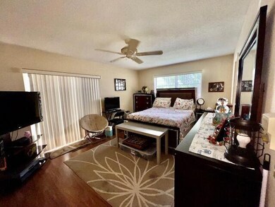 329 Camden N, West Palm Beach, FL 33417 - photo 2