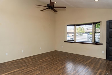 563 E 25th St, Yuma, AZ 85365 - photo 5