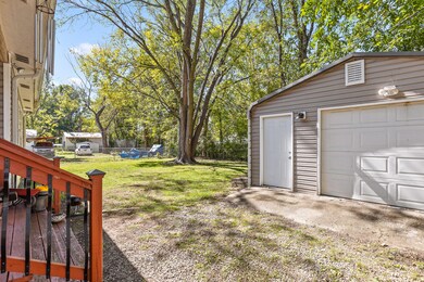 Detatched Garage