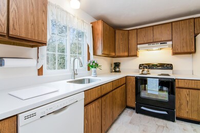 Kitchen w/ tile flooring