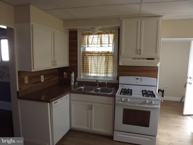 24 Mantua Rd, Mount Royal, NJ 08061 - photo 4