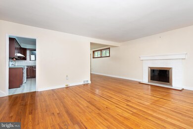 13 E Golf Club Ln, Paoli, PA 19301 - photo 6