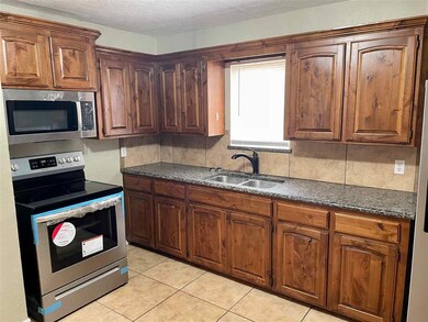 20491 NW Cache Rd, Indiahoma, OK 73552 - photo 5