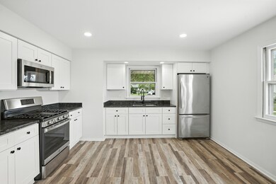 3312 E 170th St, Lansing, IL 60438 - photo 7