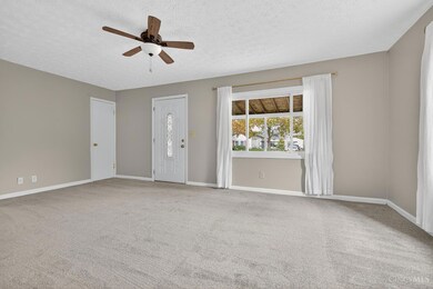 6519 Rainbow Ln, Cincinnati, OH 45230 - photo 7