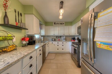 9347 O Day Dr, Highland, IN 46322 - photo 6