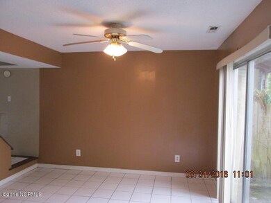 633 Myrtlewood Cir, Jacksonville, NC 28546 - photo 3