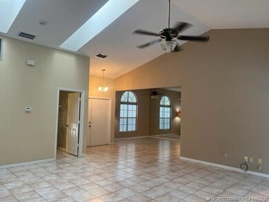 2 SKYLIGHTS IN THE LIVINGROOM AREA, ALL TILED THE