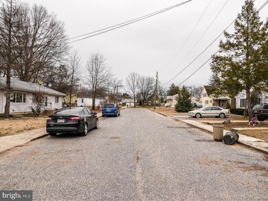 127 Jessup St, Paulsboro, NJ 08066 - photo 2