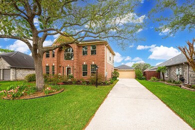 2004 N Mission Cir, Friendswood, TX 77546 - photo 5