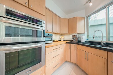 1735 Indiana St, Houston, TX 77006 - photo 7