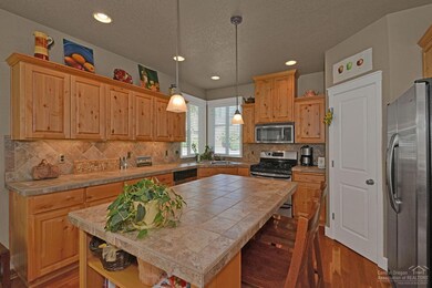 unlisted-address, Bend, OR 97701 - photo 5