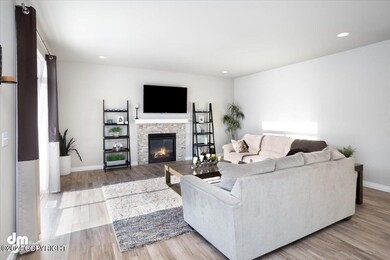 08-Living Room_IMG_9826-Edit