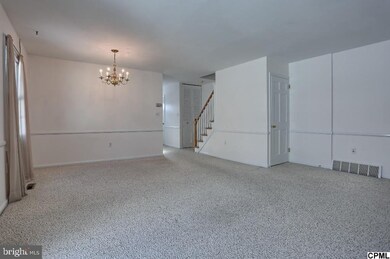 463 W Caracas Ave, Hershey, PA 17033 - photo 5