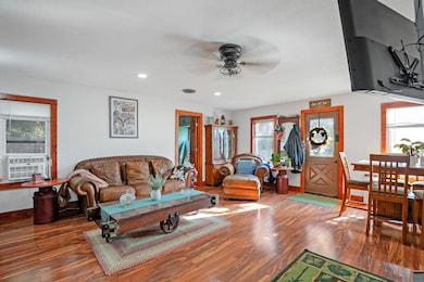 3355 Logan Ave, Waterloo, IA 50703 - photo 5