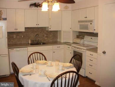 619 Foxton Ct unit 619, West Deptford, NJ 08051 - photo 6