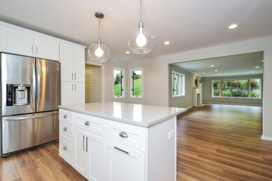 013-Kitchen-4909107-large