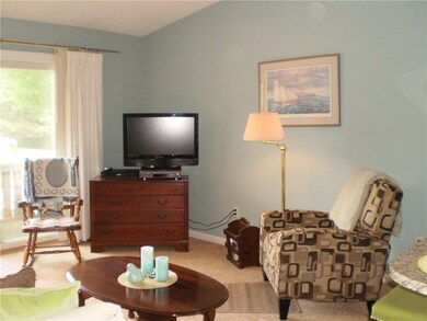 797 Williamsburg Cir, Warwick, RI 02886 - photo 7