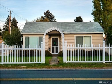 293 N Kentucky Ave, East Wenatchee, WA 98802 - photo 3