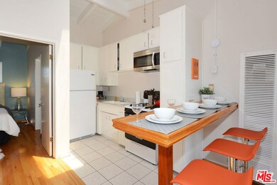 313 Mildred Ave unit 15, Los Angeles, CA 90291 - photo 6