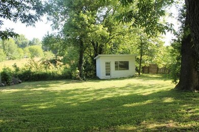 402Maplebackshed