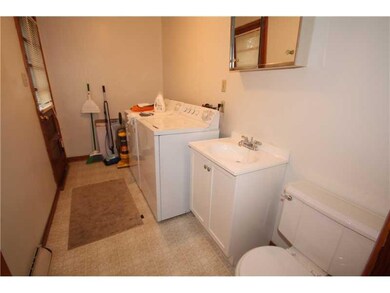 504 Lundy Ln, Columbus, IN 47203 - photo 5