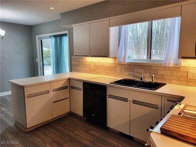 34412 Puth Dr, Avon, OH 44011 - photo 6