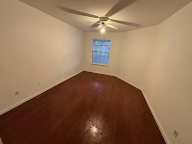 10725 Braes Bend Dr unit F10725, Houston, TX 77071 - photo 4