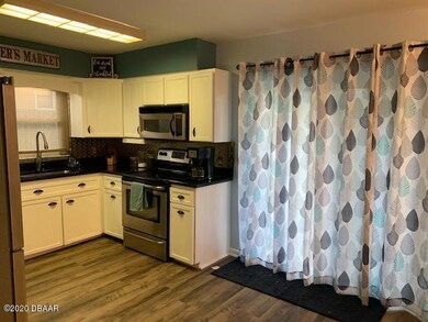 KITCHENSLIDER