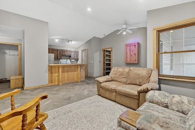 350 Leah Ln unit 2D, Woodstock, IL 60098 - photo 3