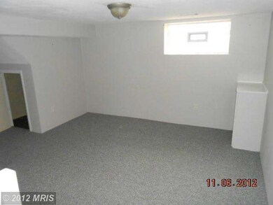 903 Circle Dr, Halethorpe, MD 21227 - photo 4