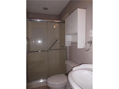 Master Bath/Spa.