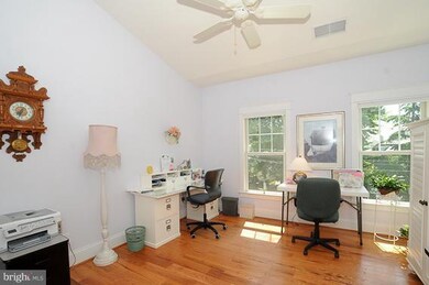 28 Eastern Ave, Annapolis, MD 21403 - photo 2
