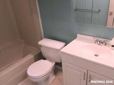 819 Zoe Ct, Newberg, OR 97132 - photo 4