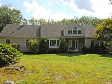 35 Munsey Dr, Hampton, NH 03842 - photo 3