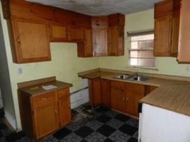 2465 Fillmore St, Gary, IN 46407 - photo 4